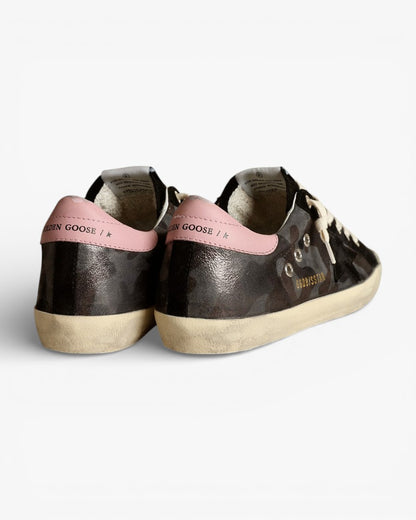 Golden Goose Super‑Star LTD Sneakers Metallic Camouflage Nappa Black Suede Star Pink Leather